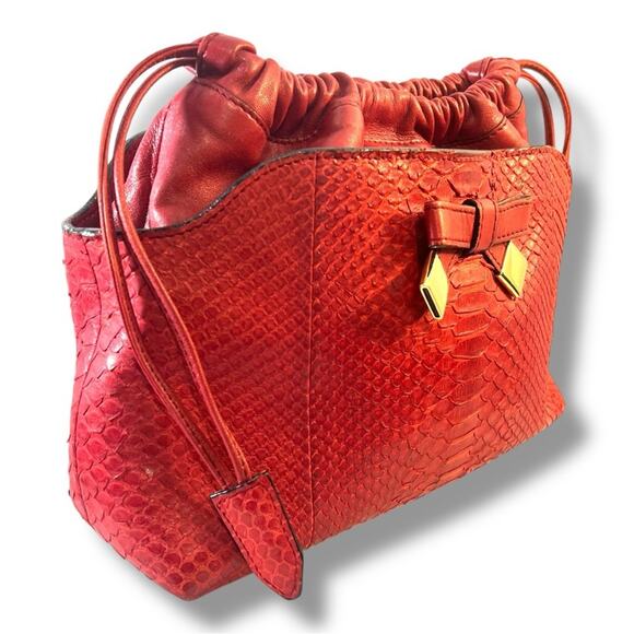 BURBERRY Luxurious Red Python Leather Shoulder/Clutch/or Crossbody Bag - Picture 3 of 16